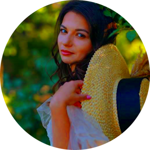 Гончарова Юлія шеф-редактор